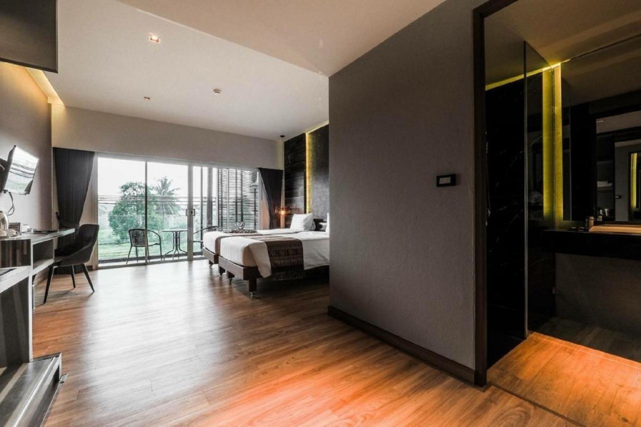 The Glory Gold Hotel Khao Lak Exterior foto