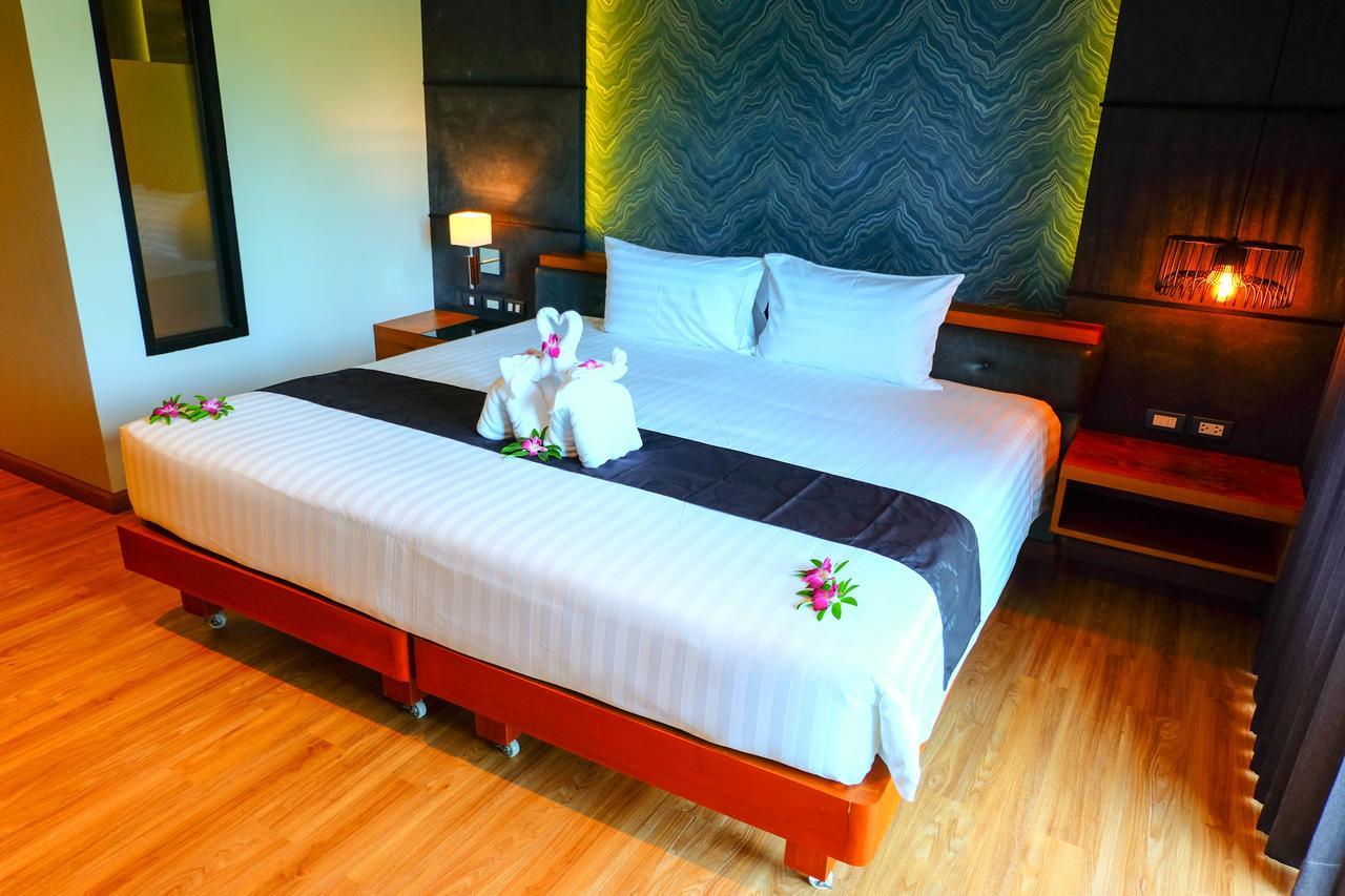 The Glory Gold Hotel Khao Lak Exterior foto